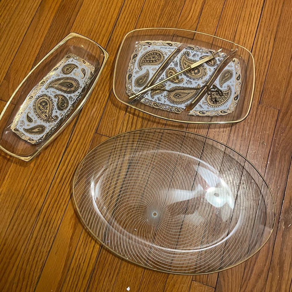 Set of 3 serving dishes